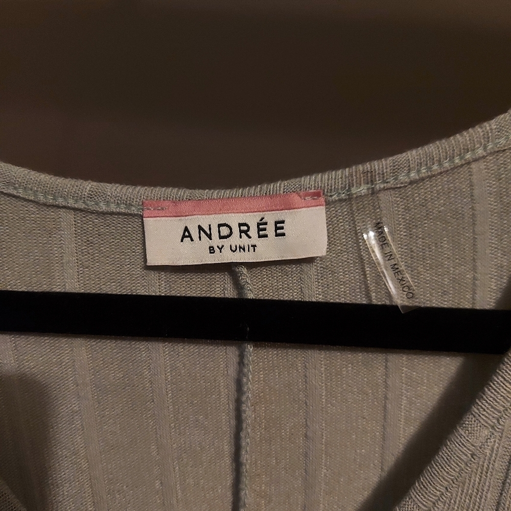 Andre Top - Picture 6 of 7